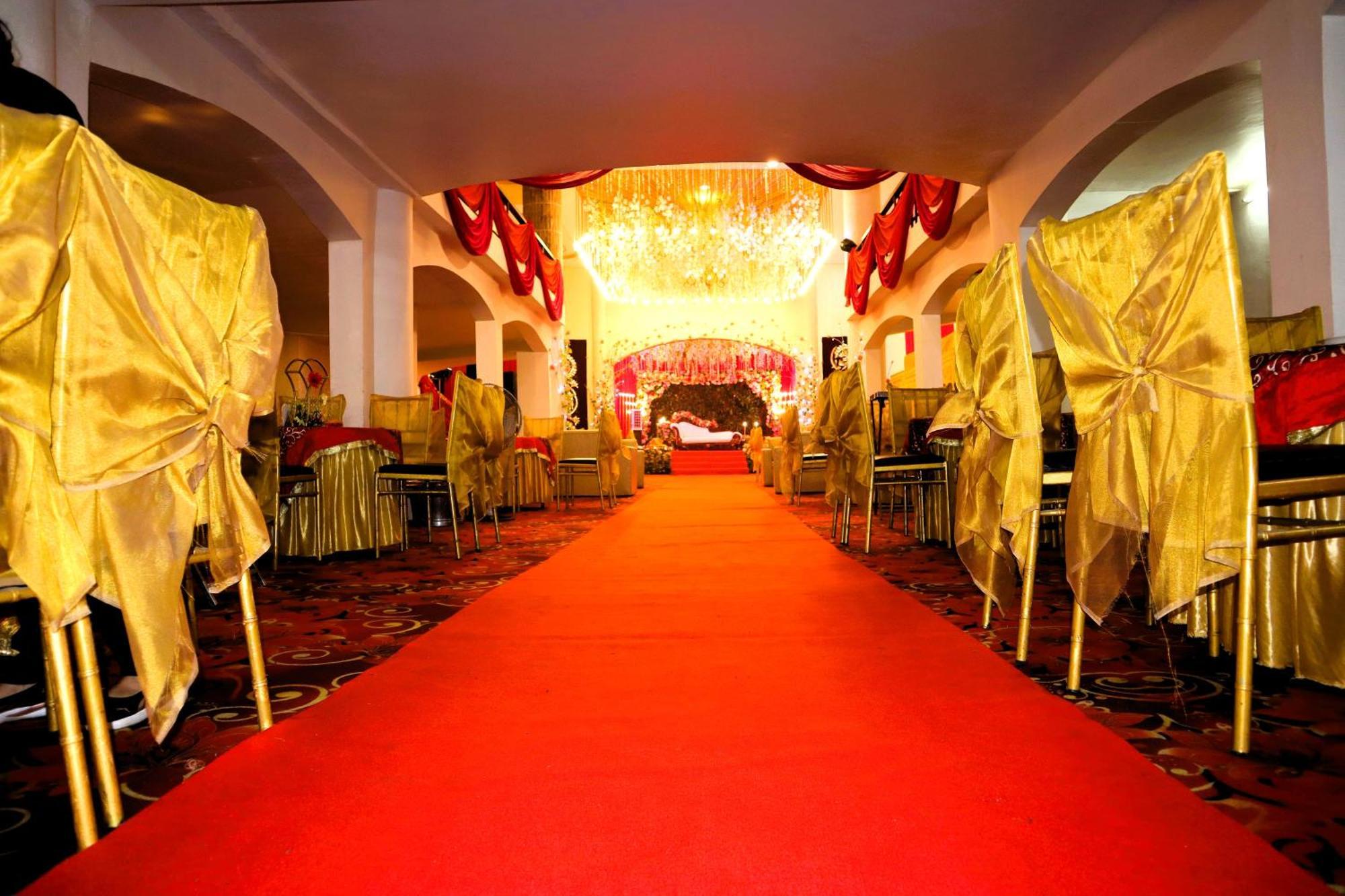 Hotel River Bank Mandi Bagian luar foto