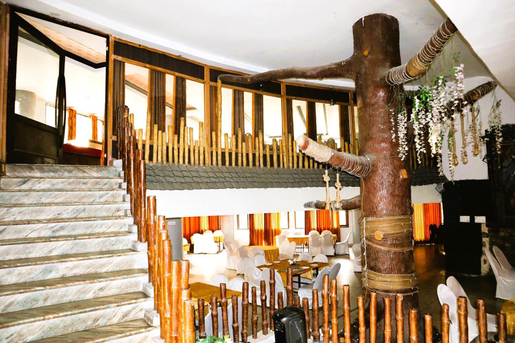 Hotel River Bank Mandi Bagian luar foto